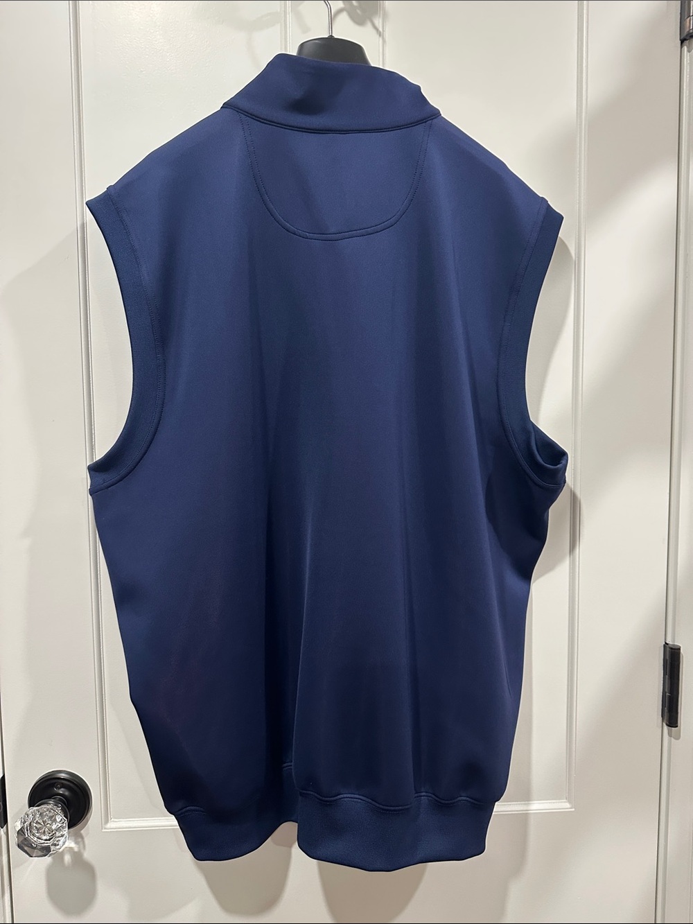 Fairway & Greene Navy Golf Tech Vest with Hyannisport Logo - Picture 3 of 3